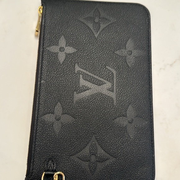 Louis Vuitton Neverfull Empreinte Pochette - Picture 13 of 14